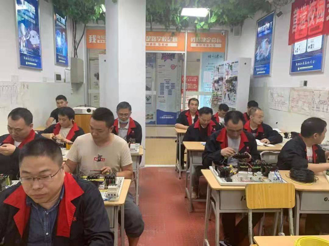 建筑電工證怎么考試流程(哪里可以考建筑電工證)-圖1