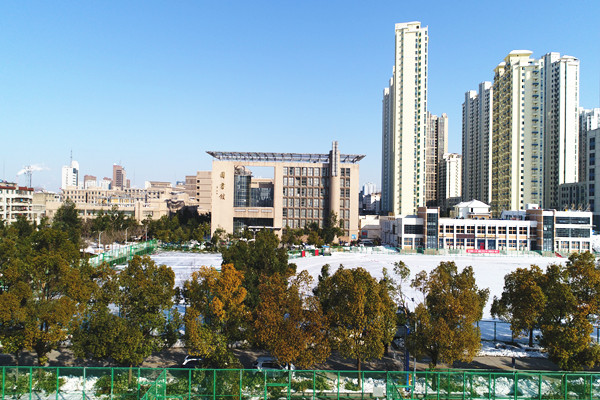 2025年安徽工貿(mào)職業(yè)技術(shù)學(xué)院五年一貫制大專招生簡(jiǎn)章（官方發(fā)布）-圖1